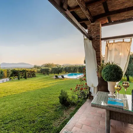 ヴィラ Pennecchio *