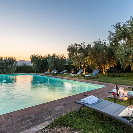 Pennecchio ヴィラ ルッカ